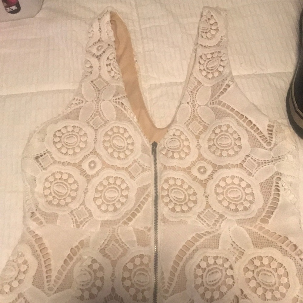 Dress - Picture 3 of 3